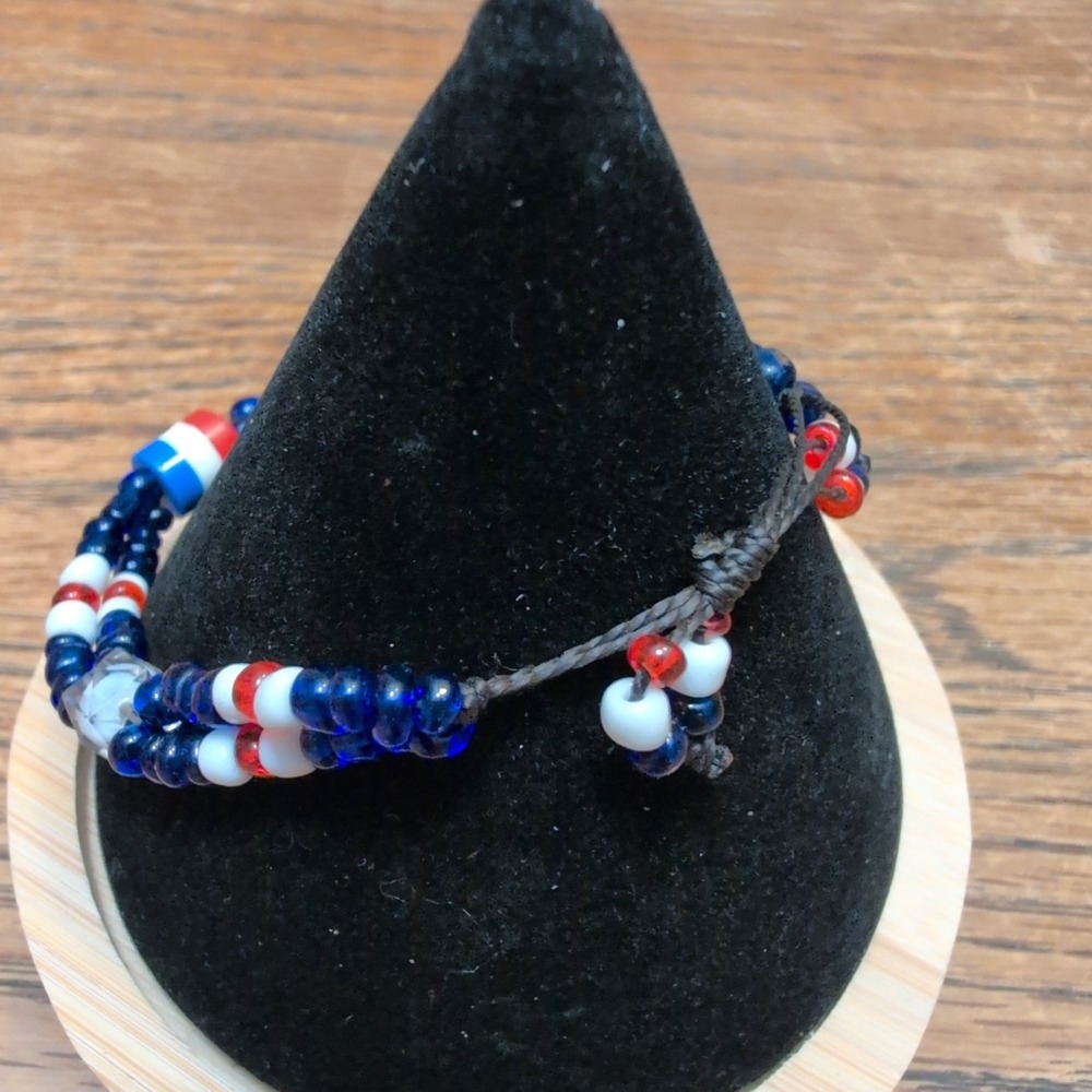 Handmade‎ Red White Blue Beaded Bracelet Patriotic Double Strand Adjustable - Picture 2 of 2